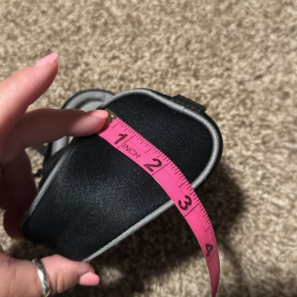 Sony Black Neoprene Camera Case - EUC!